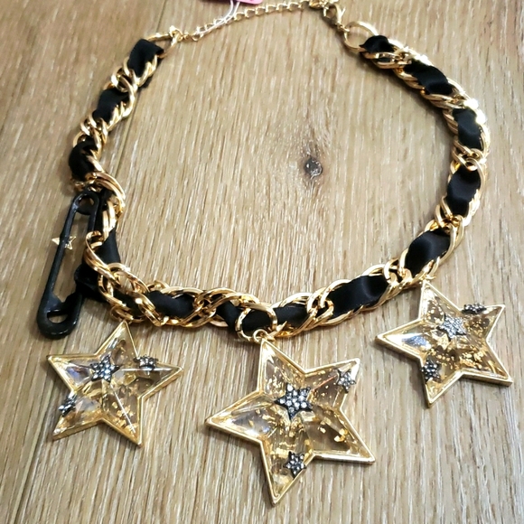 Necklace - Picture 1 of 2